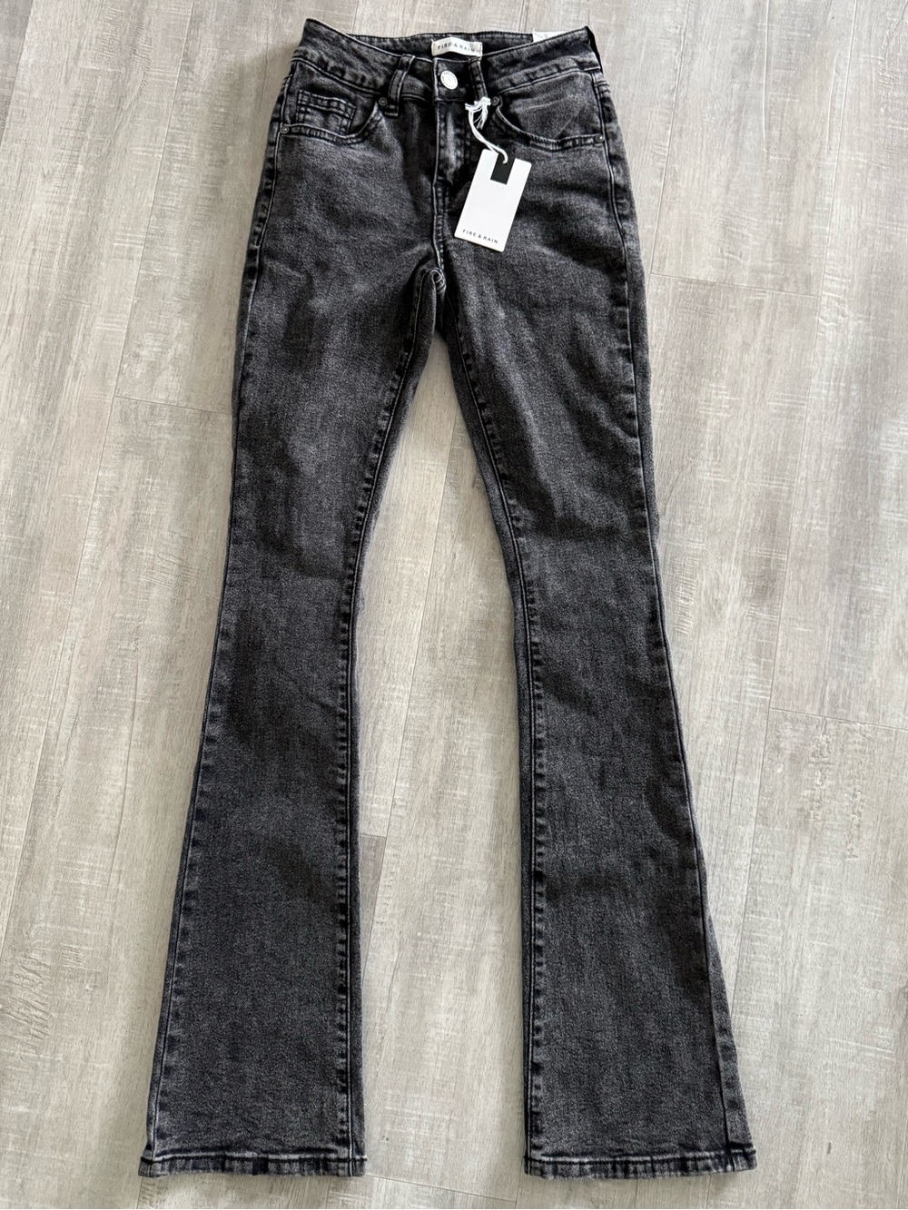 Fire & Rain Black Acid Wash Mid-Rise Bootcut jeans Womens 00/22
